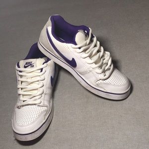 Nike Air Force One Sneakers in white/purple